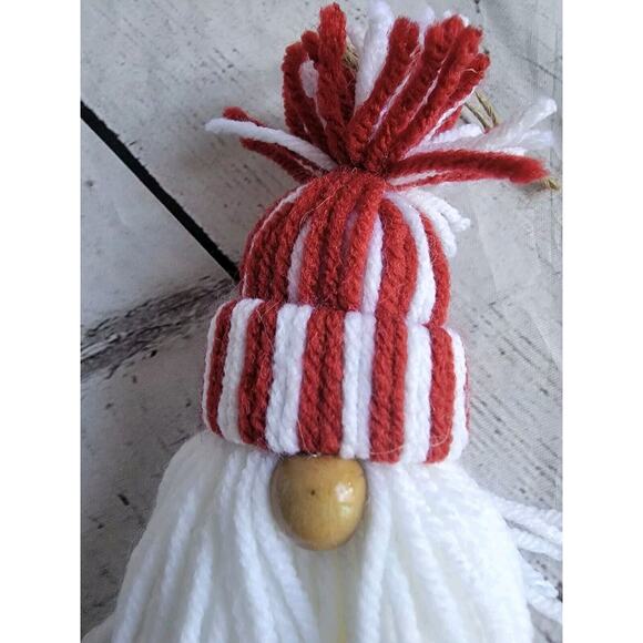 Handmade Hanging Yarn Pom Pom Christmas Gnomes Ornament Red White - Picture 2 of 5